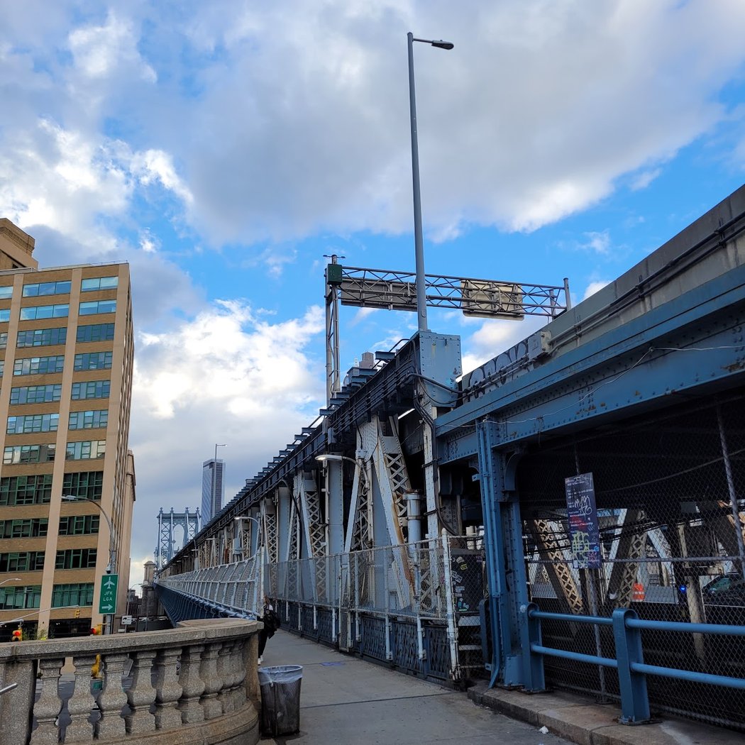 Manhattan Bridge Pedestrian Path 4