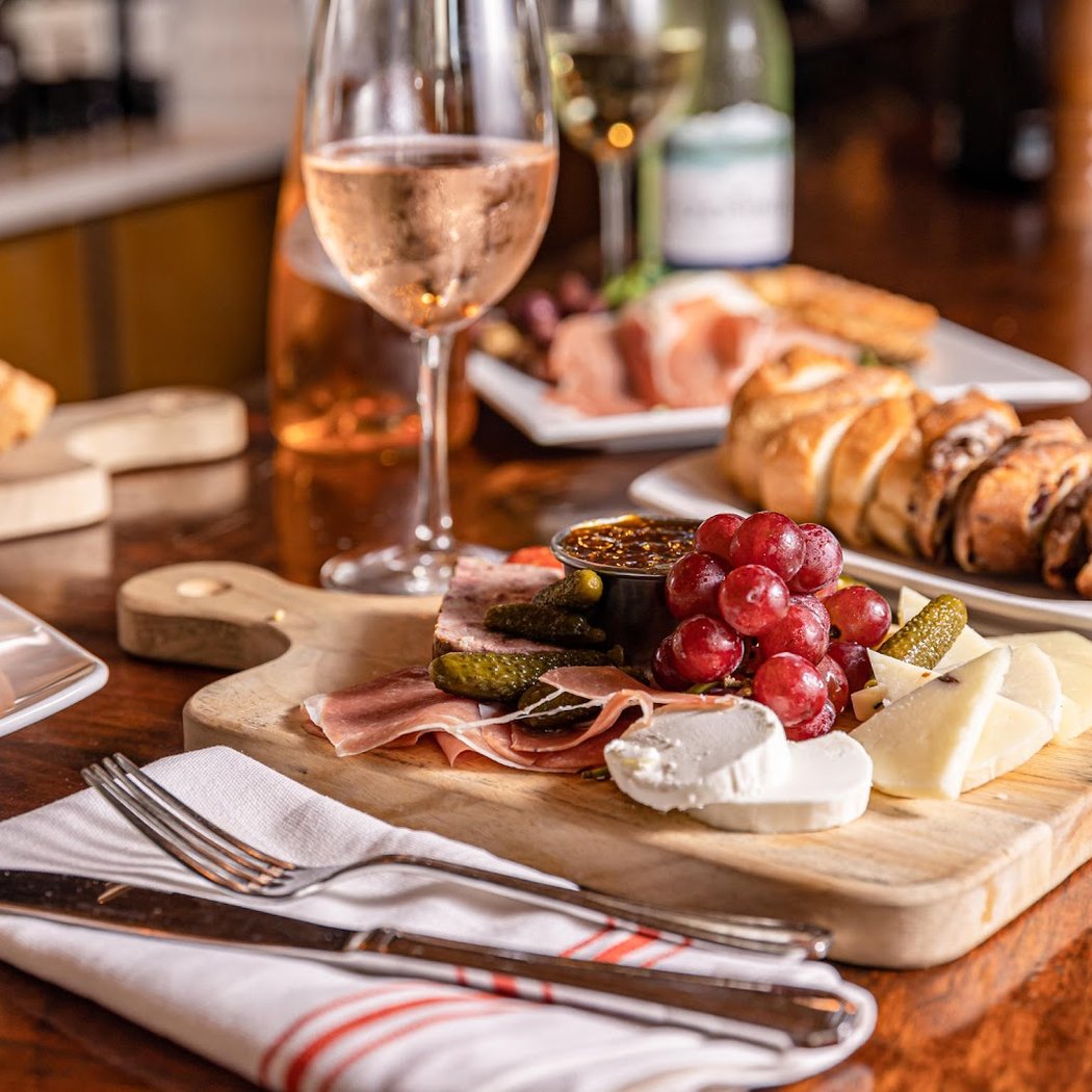 Kurant Wine Bar 1