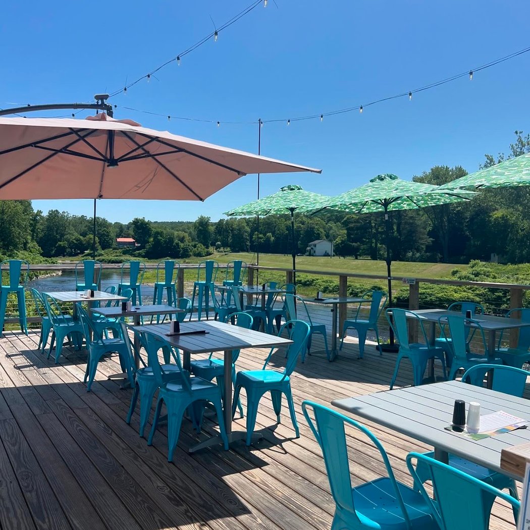 Creekside Bar & Bistro 1