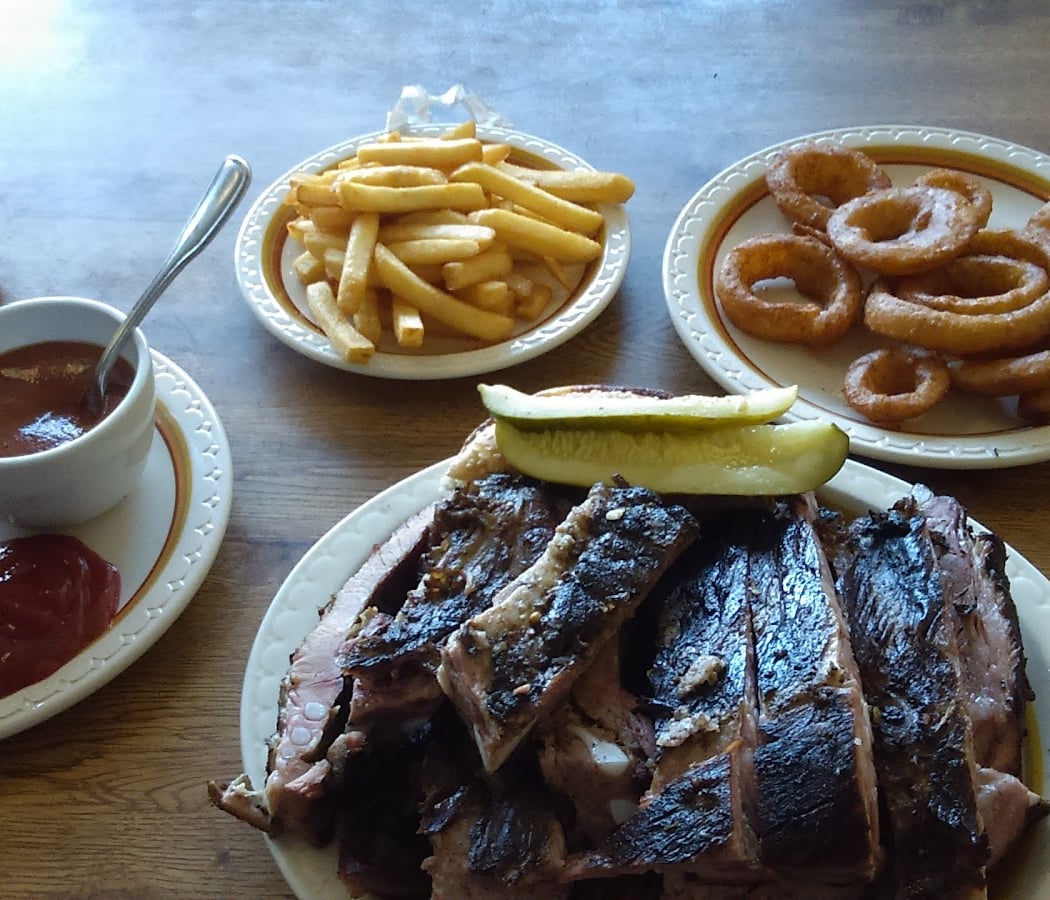 Barney's Hickory Pit 3
