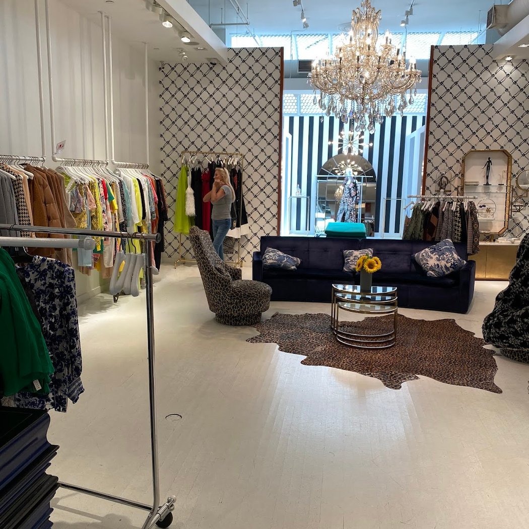 ALICE + OLIVIA 3