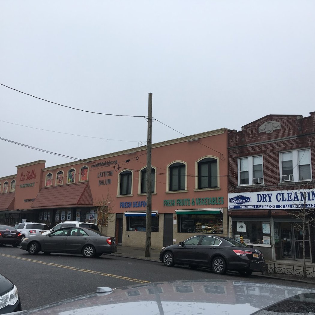 La Bella Marketplace 2