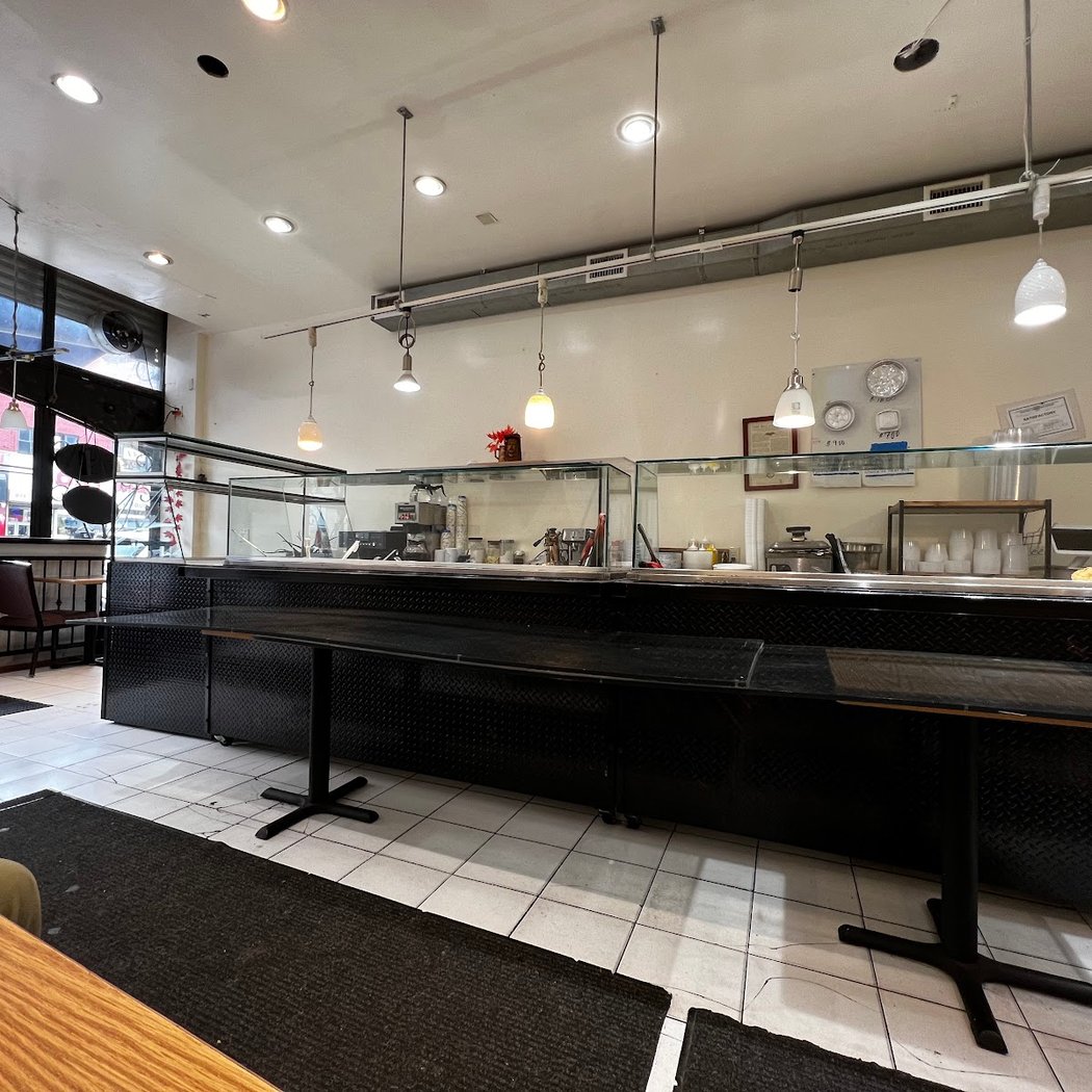 Mister Gusto Restaurant 2