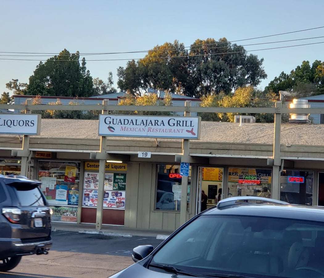Centerwood Liquors 2