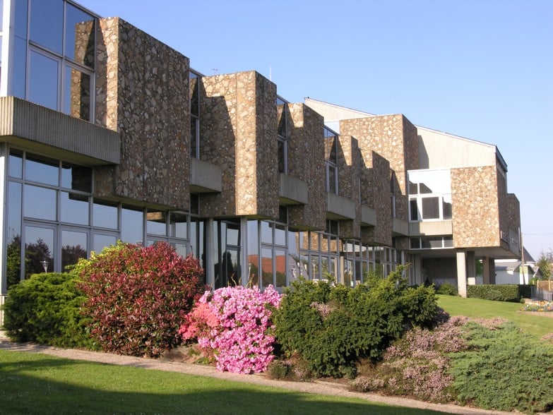 Saint-Sébastien-sur-Loire town hall 1