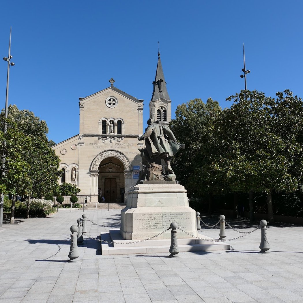 La ville de Charenton à ses enfants morts pour la Patrie 1914-1918 1939-1945 2