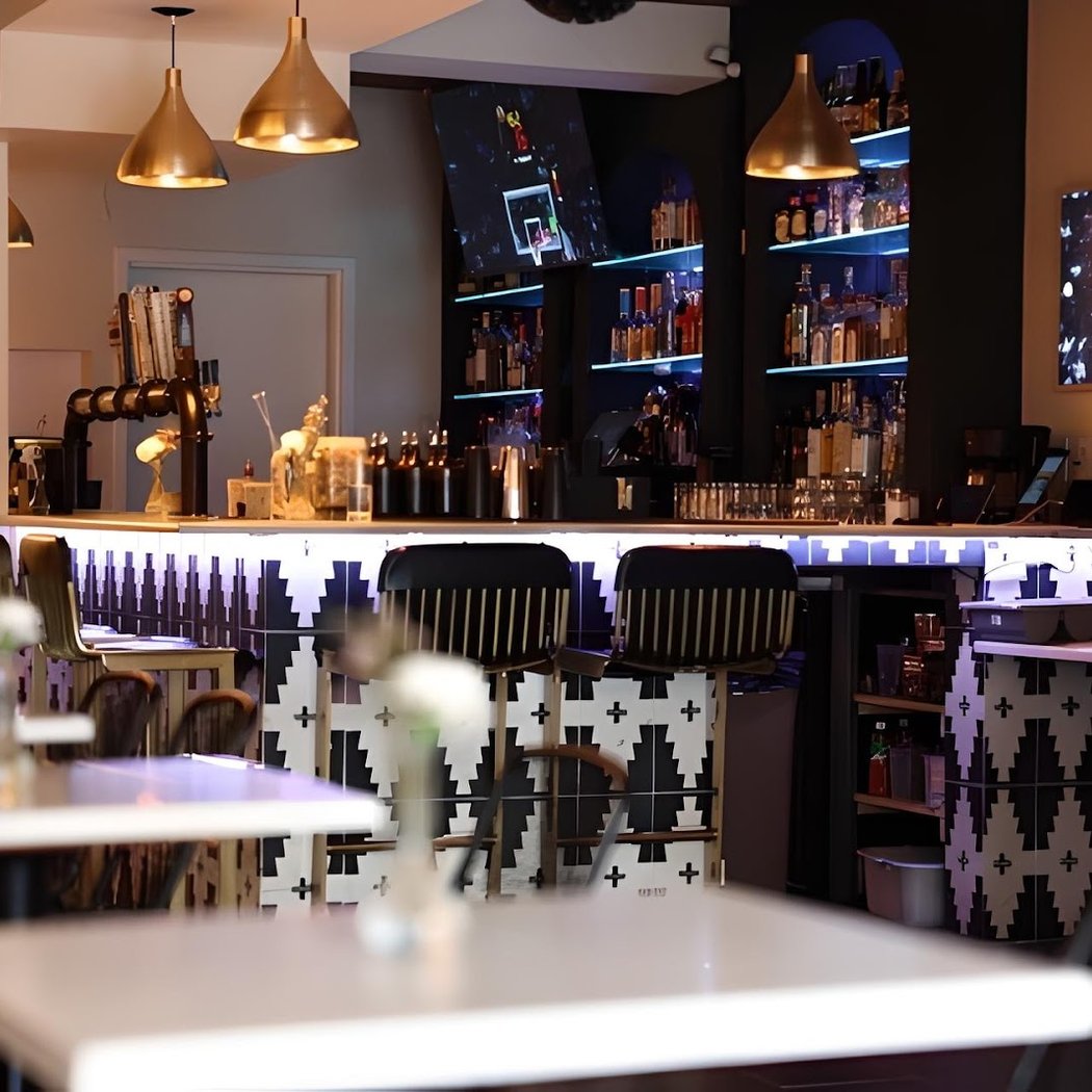 CANTINA 138 2