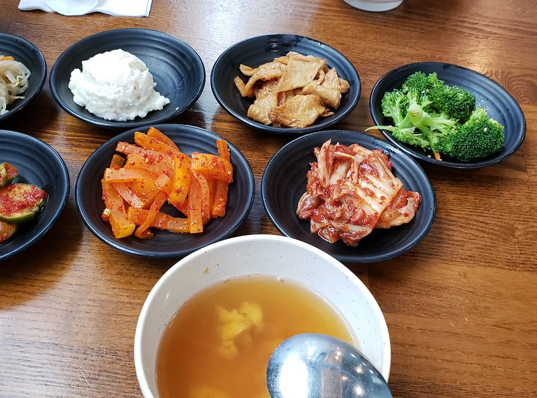 Jumping Spoon 3