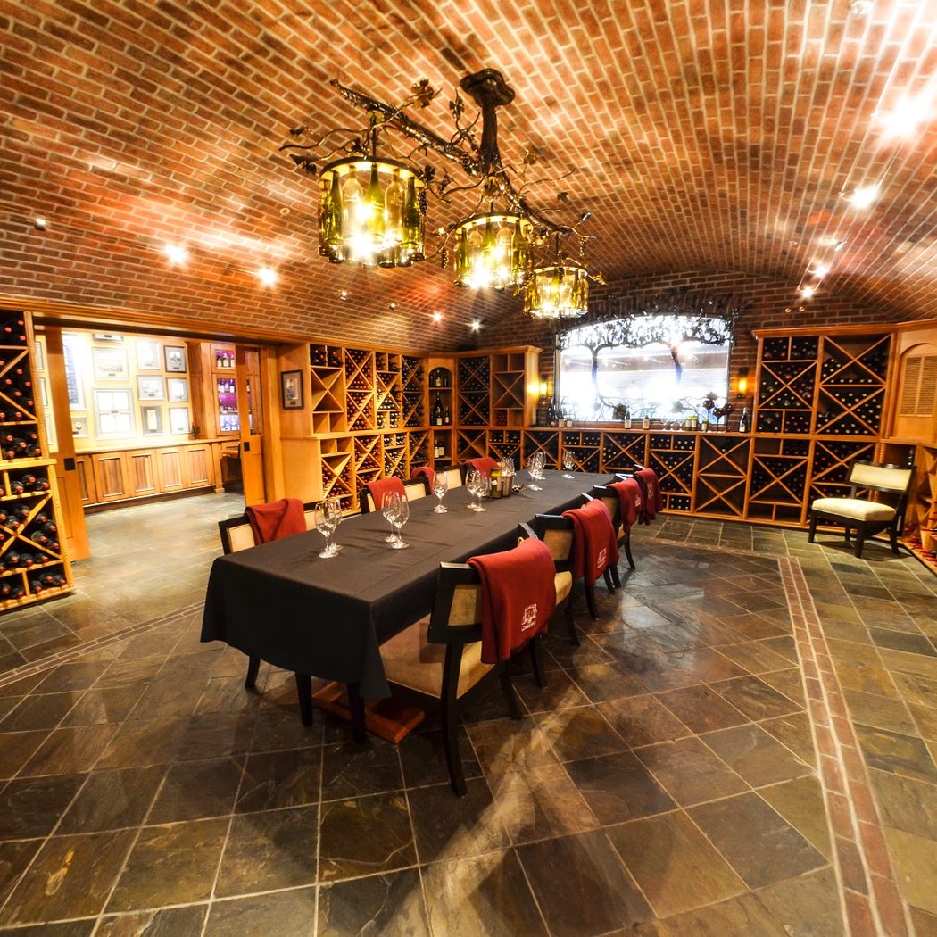 Guided Wine and Chocolate Pairing 1