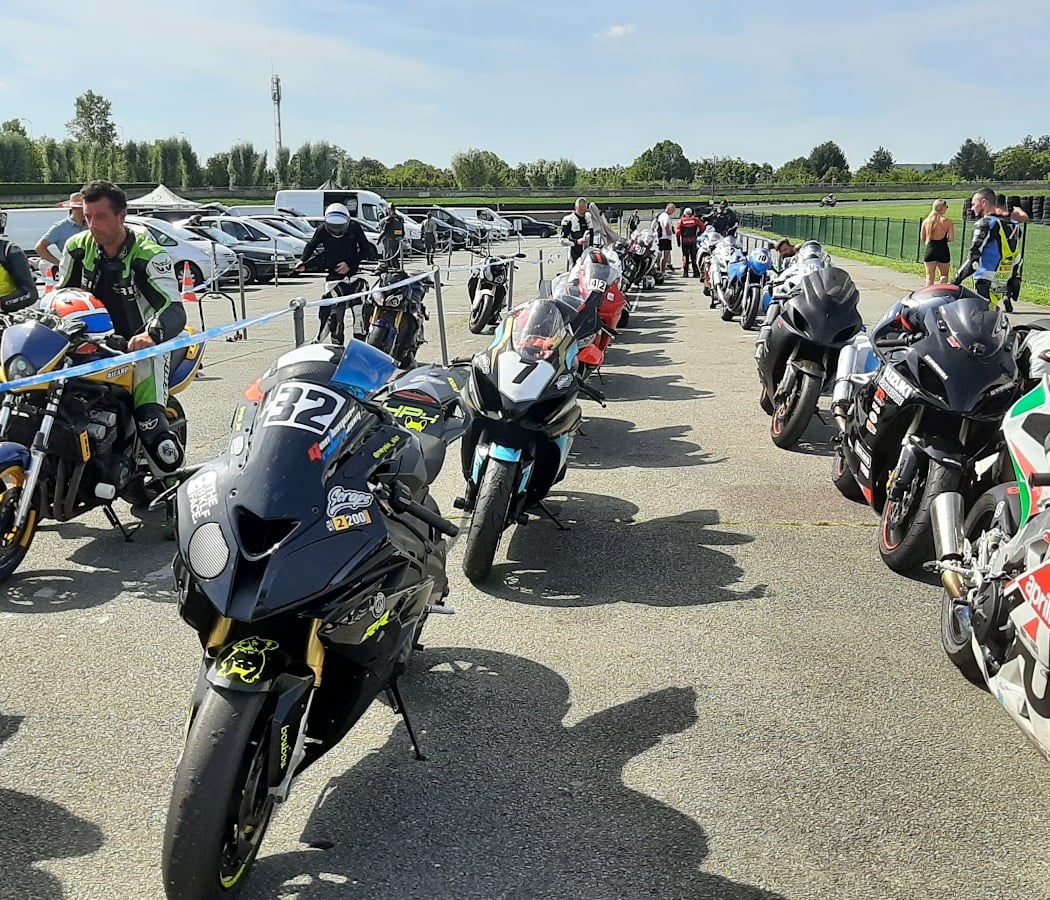 Stage de pilotage sur le Circuit Carole 4