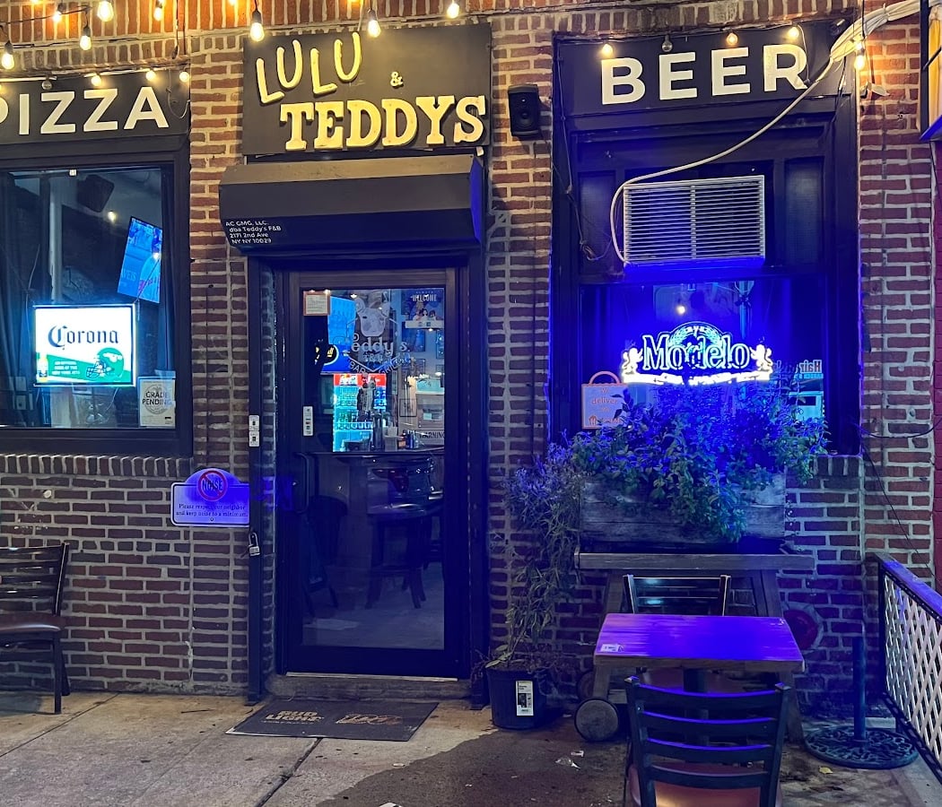Teddy's F&B Bar & Grill 2
