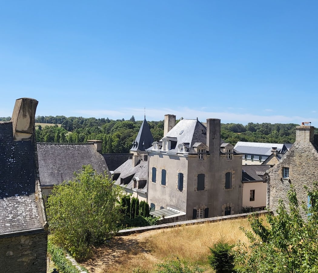 Castle Park Rochefort en Terre 3