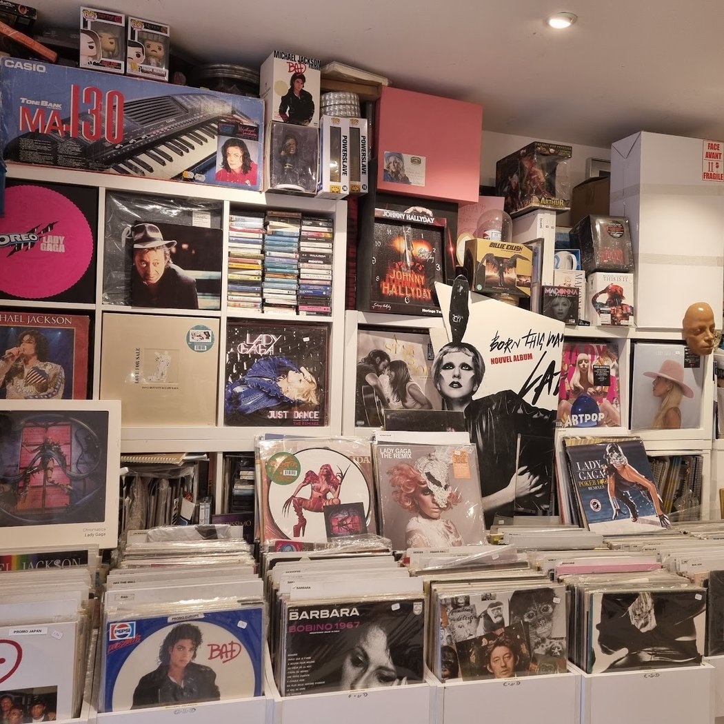 illogicall music vinyls store 1