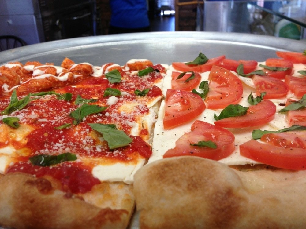 Sunny John Pizzeria 3
