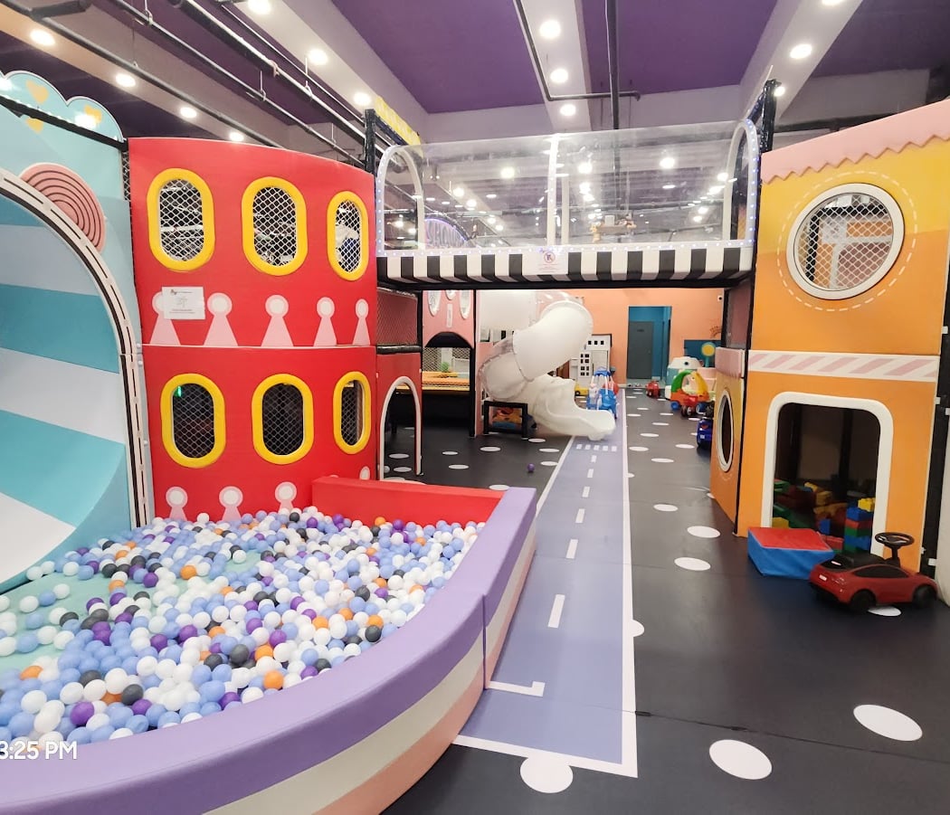 KidsZone Indoor Playground 2