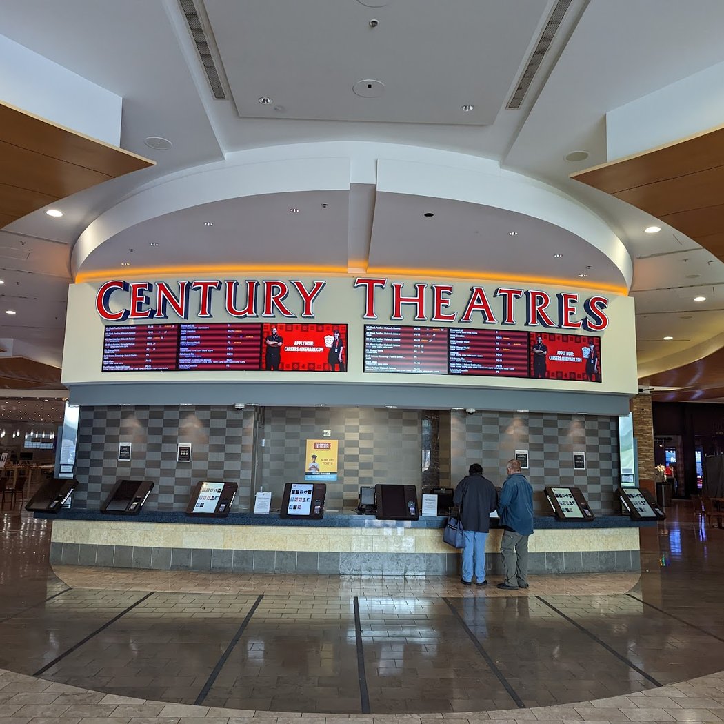 Cinemark Century Oakridge 20 XD and ScreenX 3
