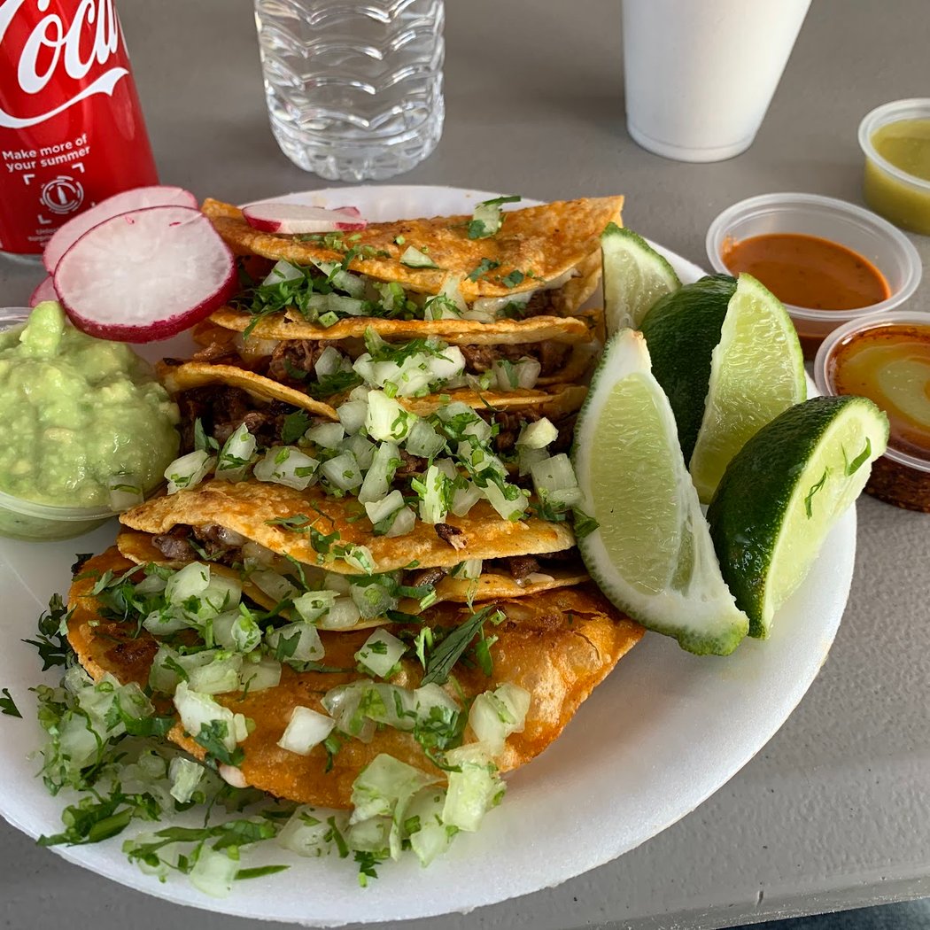 Tacos Y Birria La Única 3