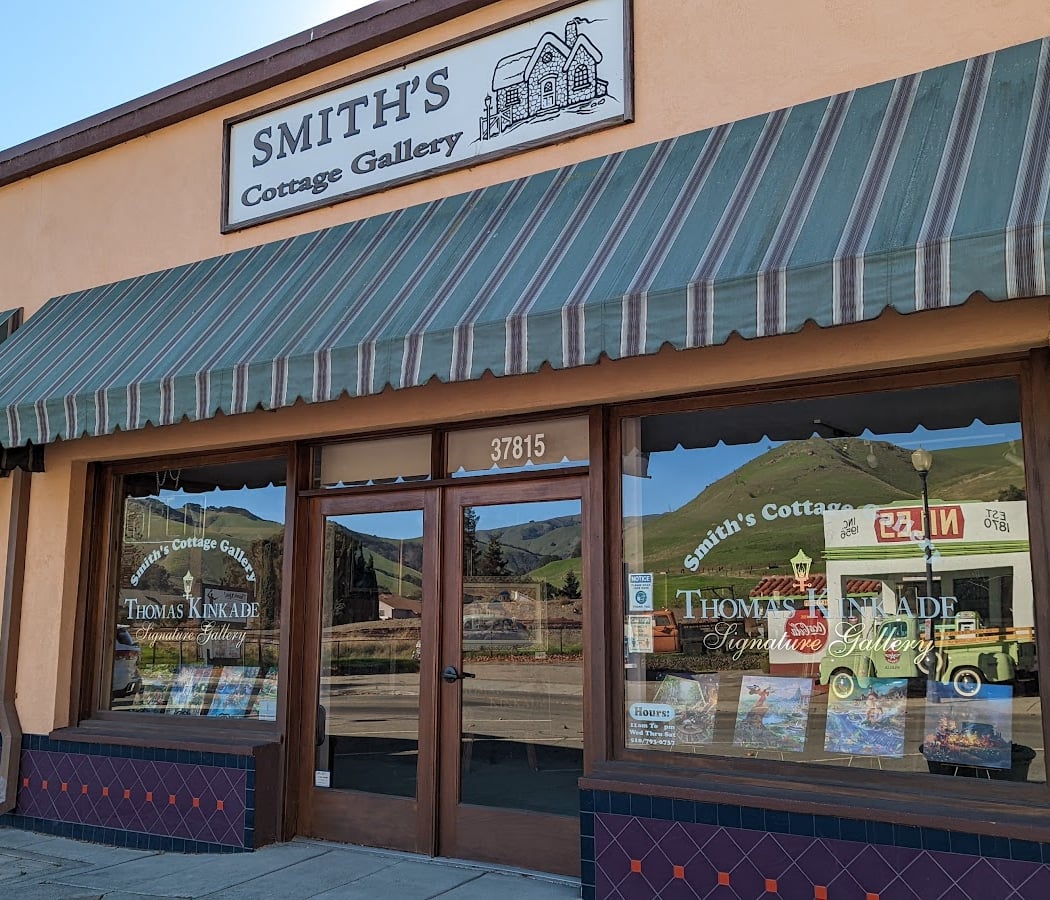 Smith's Cottage Gallery 1