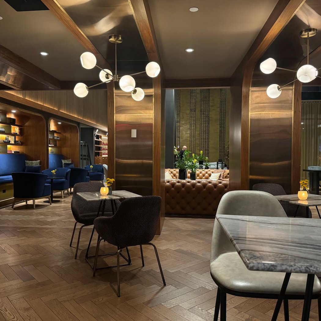 Handshake Speakeasy Pop-Up 3