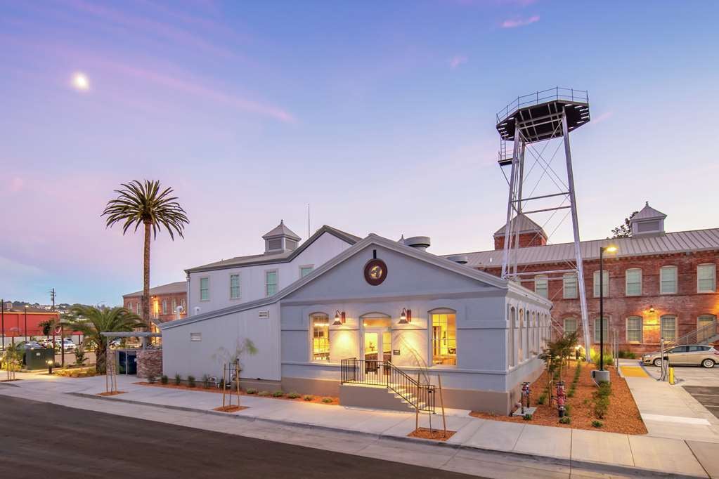 Hampton Inn Petaluma 1