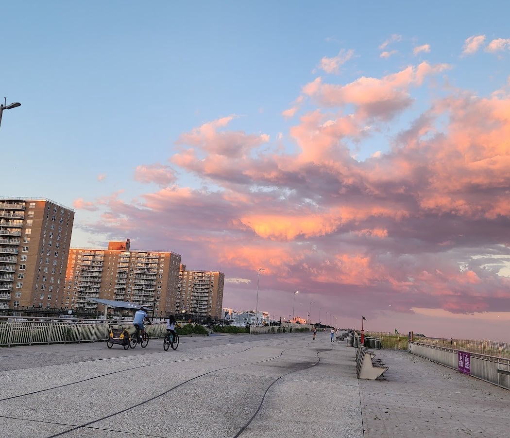 Boardwalk Basketball & Handball Courts 2