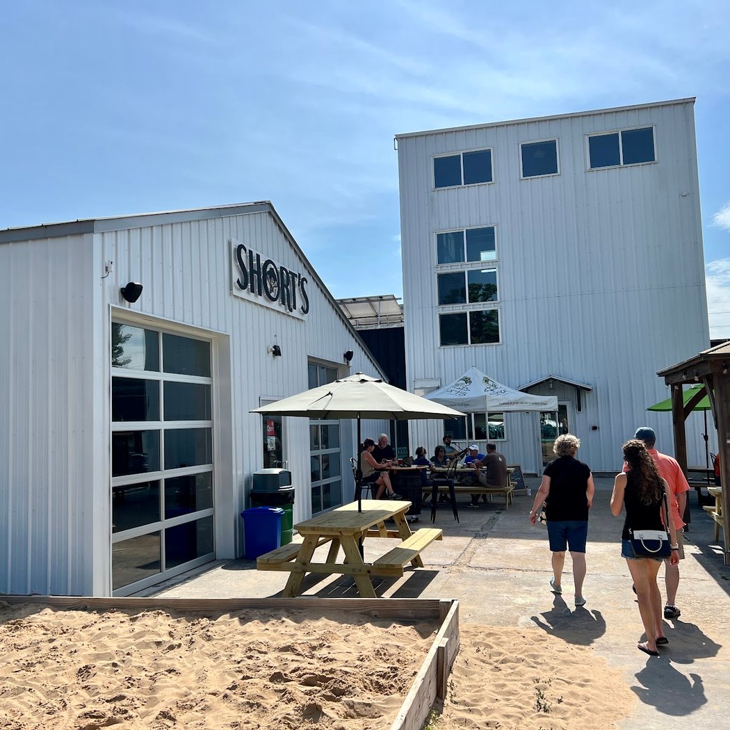 Pints North Great Lakes Trivia 2