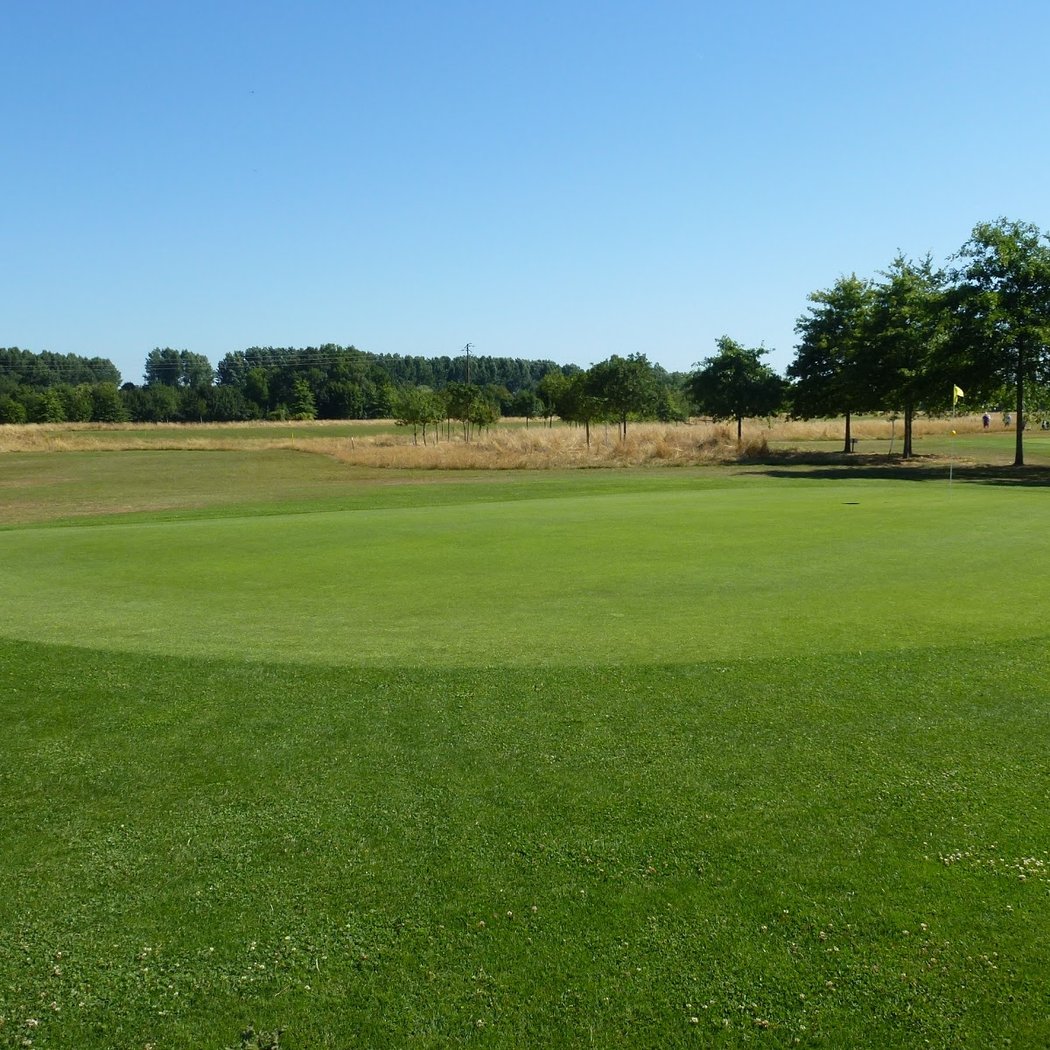 Golf AGS St Sébastien sur Loire 2