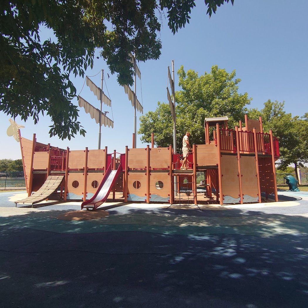 Parque Infantil 1