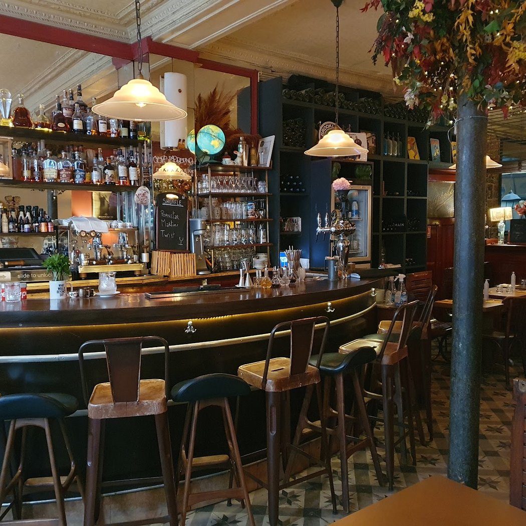 Cafe Moderne 2
