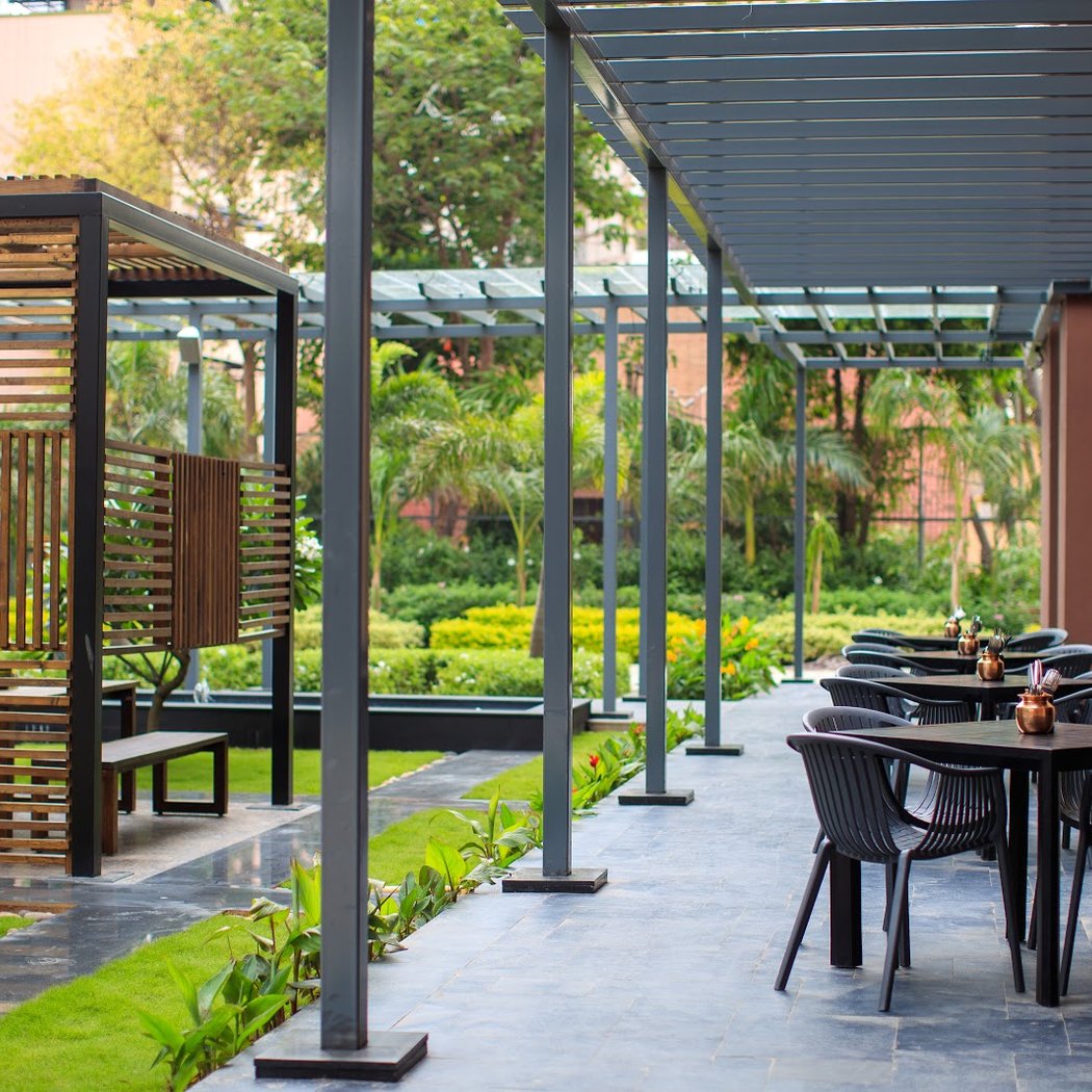 Valentine's 5-course meal or lavish dinner buffet 2