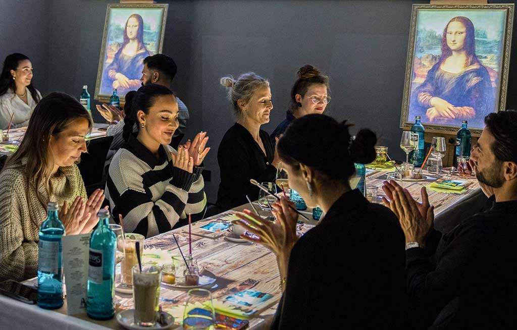 7 Paintings Immersive Dinner Show at ROGER 3