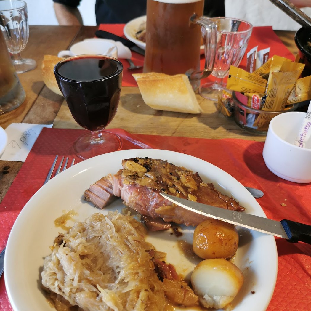 Les 3 petits cochons à table 1