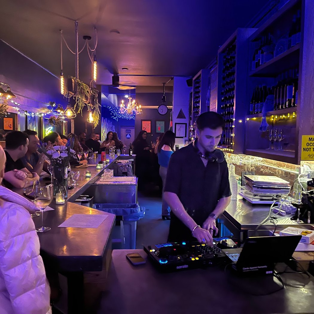 Ora Wine bar 1