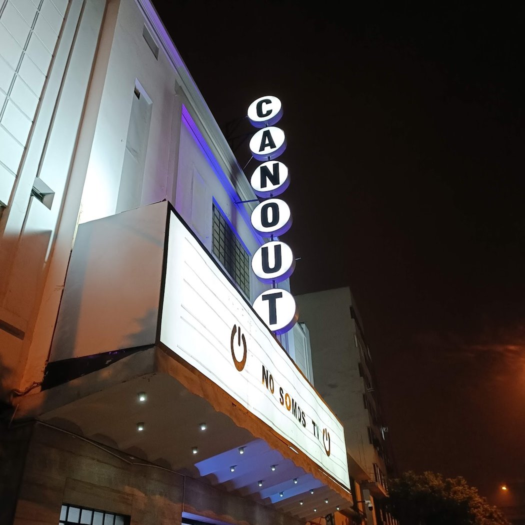 Canout Theater 2