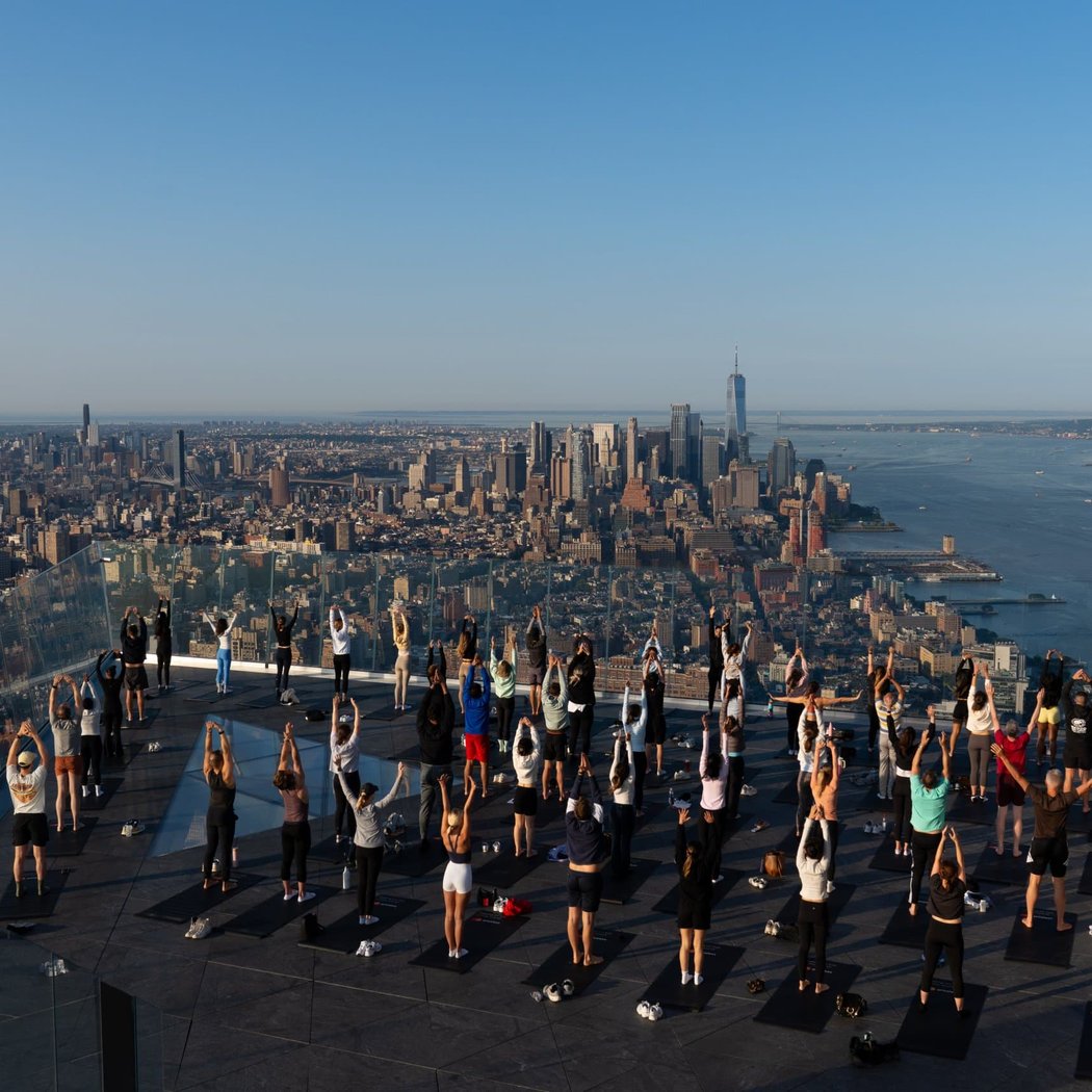 Sky-High Yoga Presented by Mastercard 2