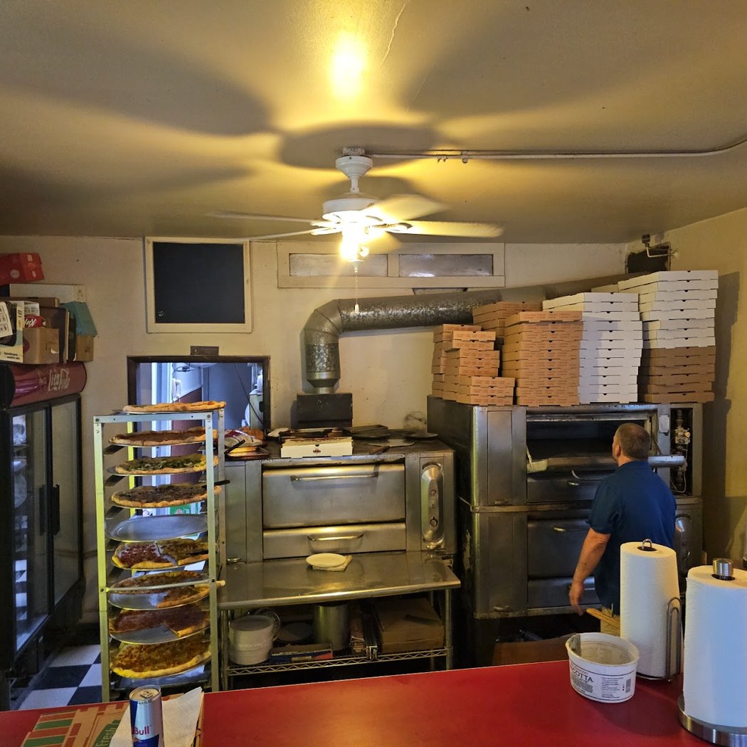 Broadway Pizza 2