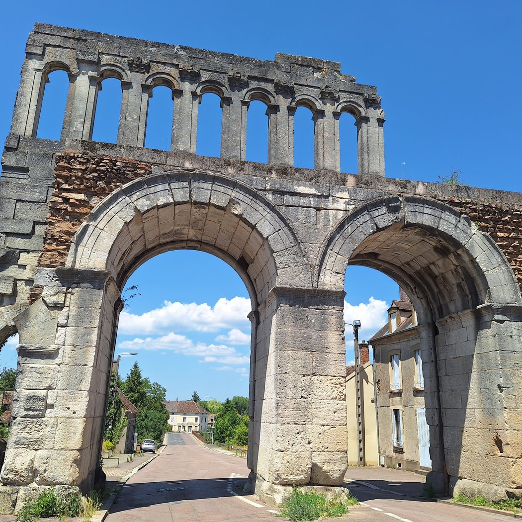 Porte d'Arroux 1