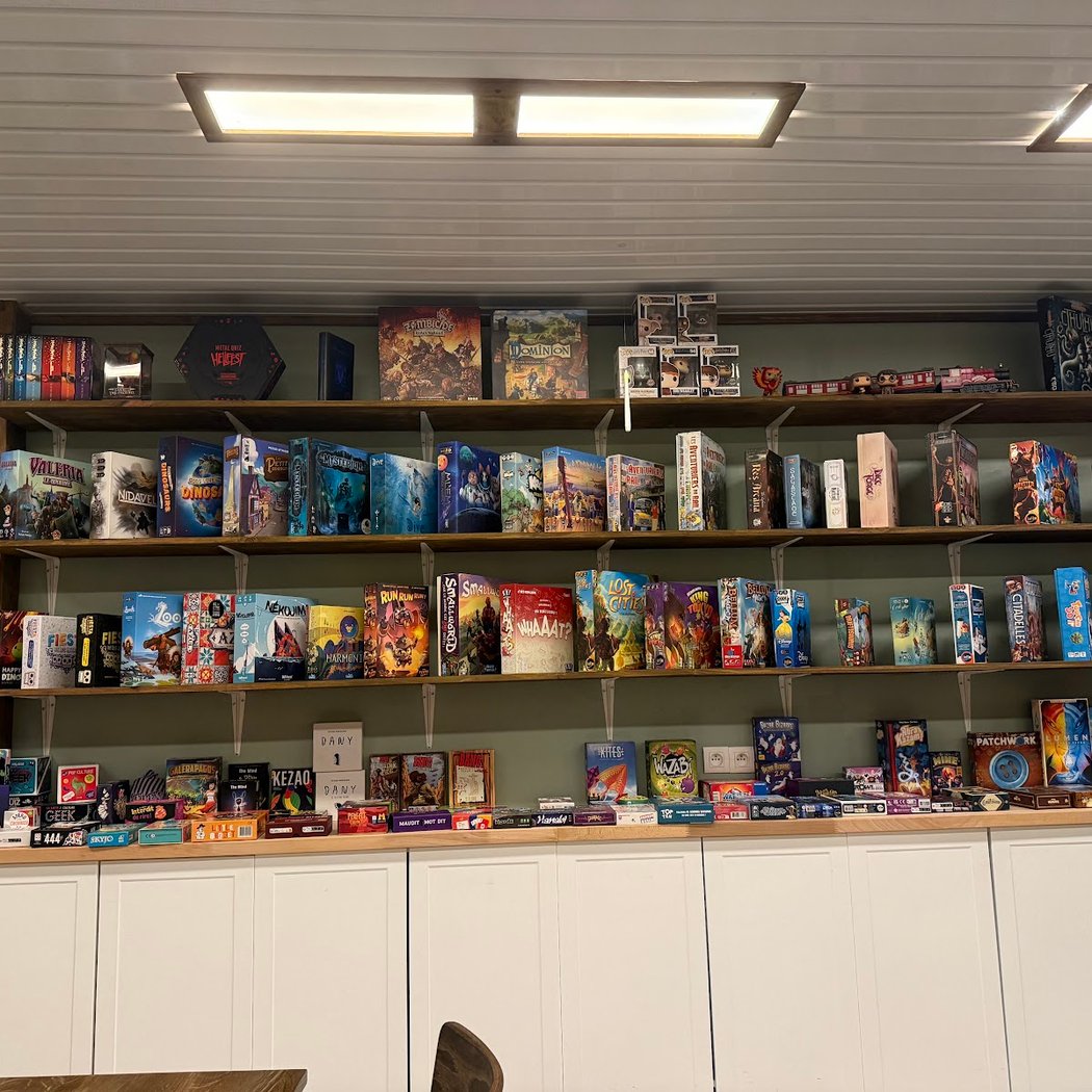 Guilde des Aventuriers - Bar à Bières et Jeux de société 1