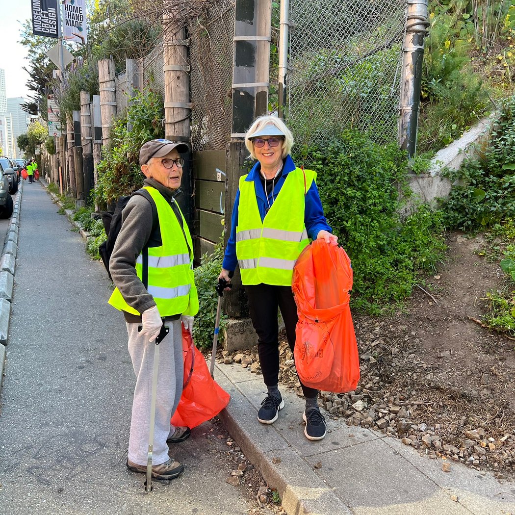 NW Potrero Hill Cleanup - Volunteer Community Service 3