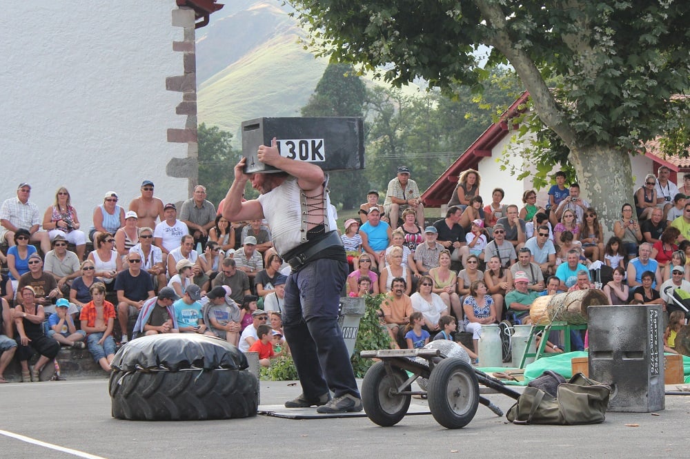 Spectacle participatif de Force basque – Herri Kirolak 3