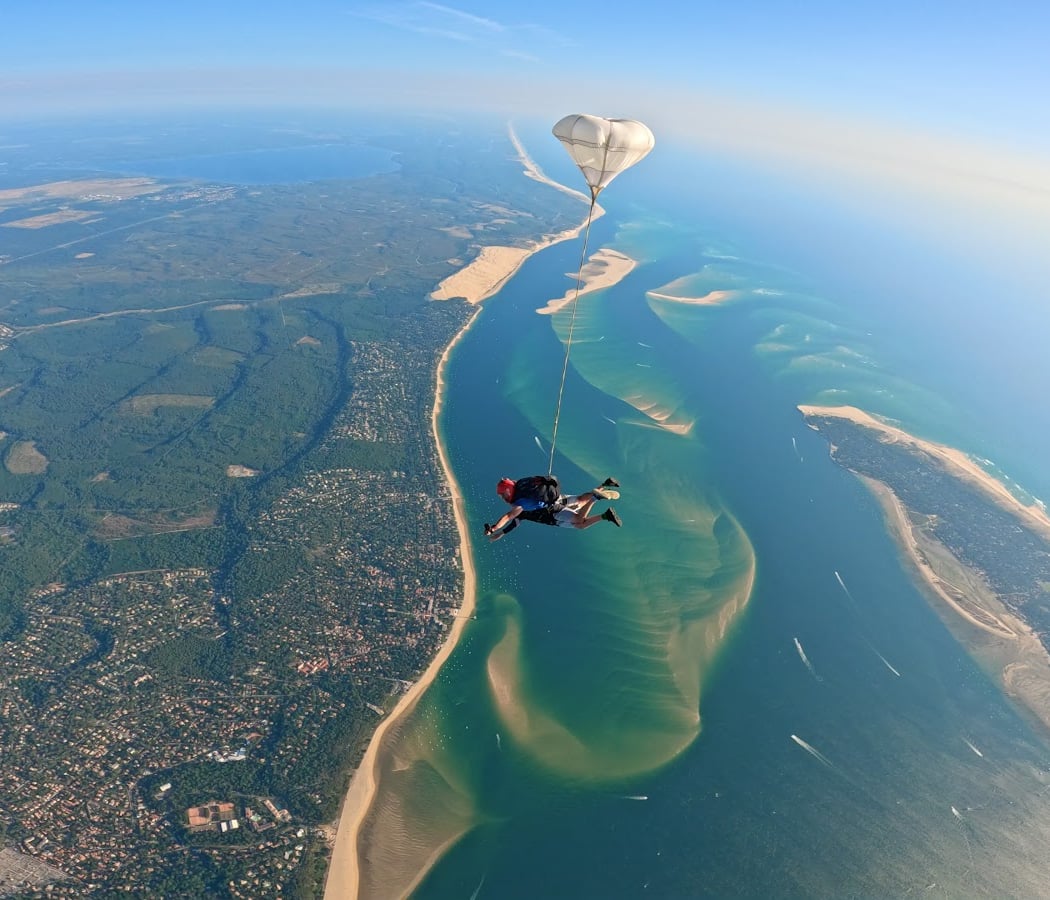 VERTICAL T'AIR - Saut en parachute Bordeaux et Arcachon 1