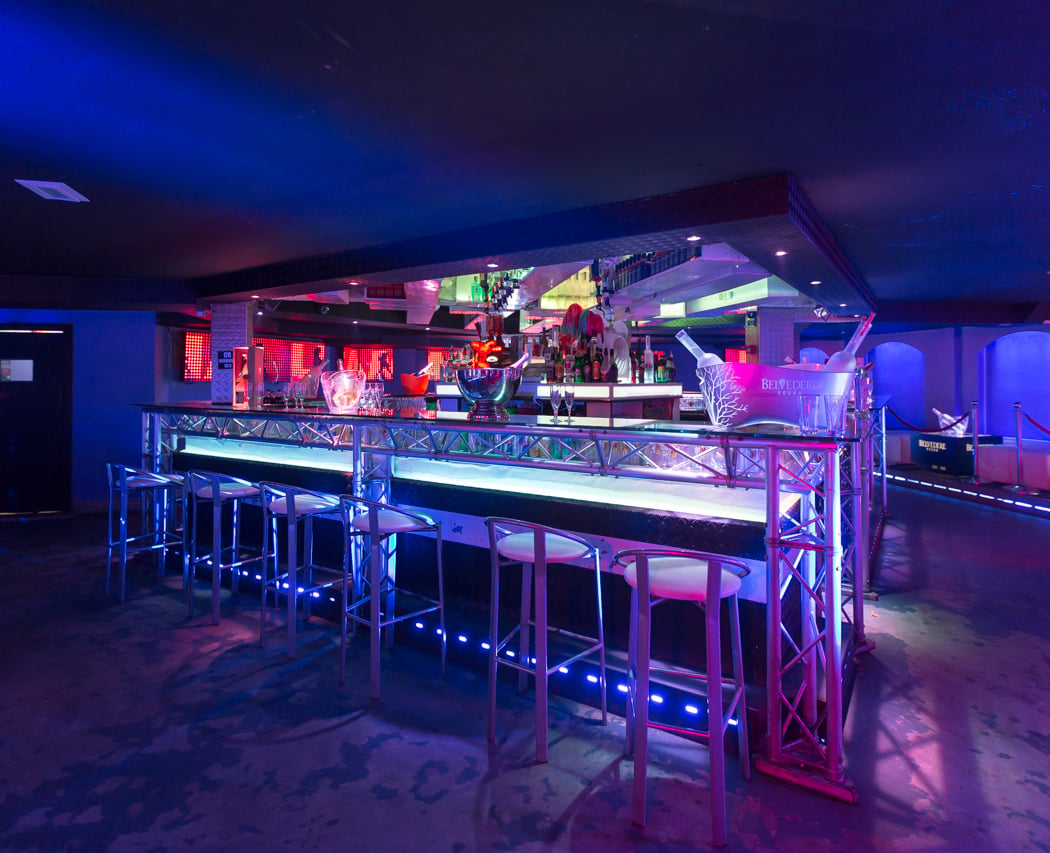 CHAMONIX AMNESIA CLUB 3