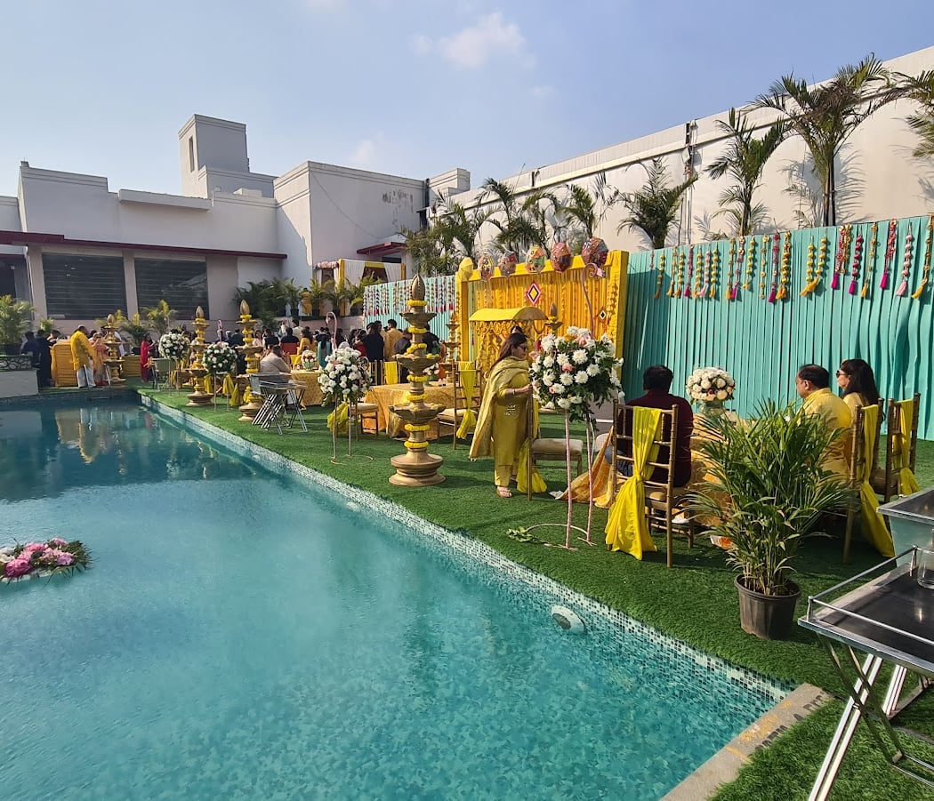 Bel-La Monde Hotel NH8 1