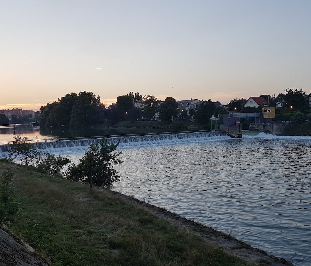 Quai du Barrage 1
