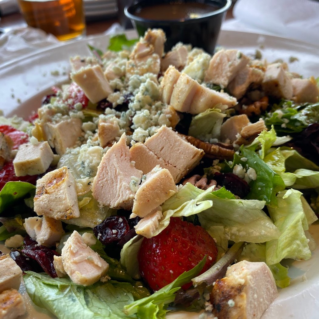 Carolina Ale House - Concord Mills 3