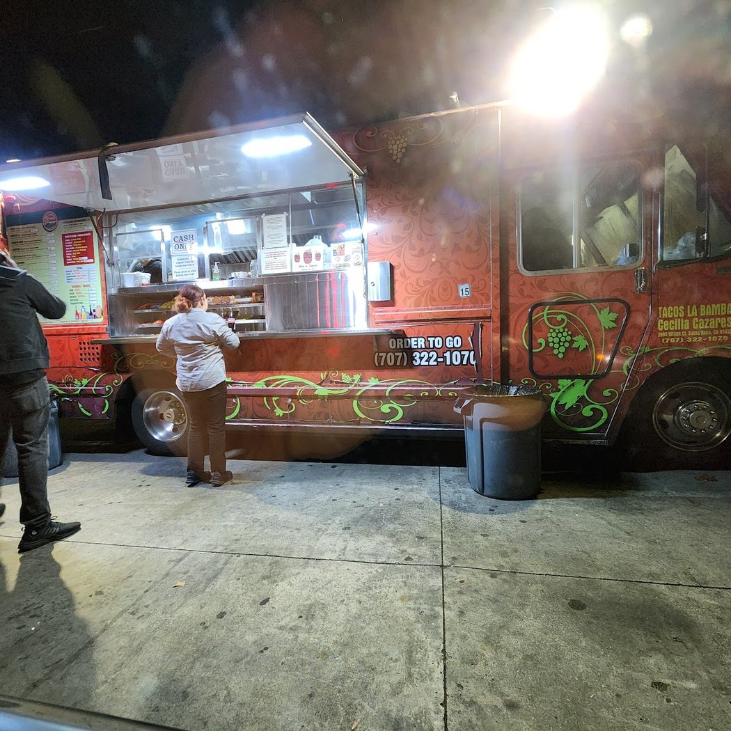 La Bamba Taco Truck 3