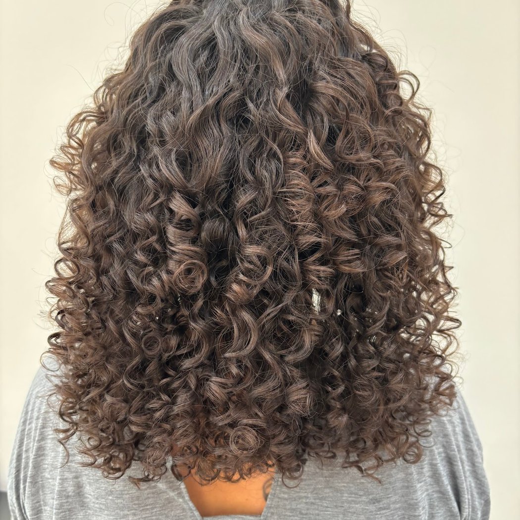 Rëzo Hair Salon 1