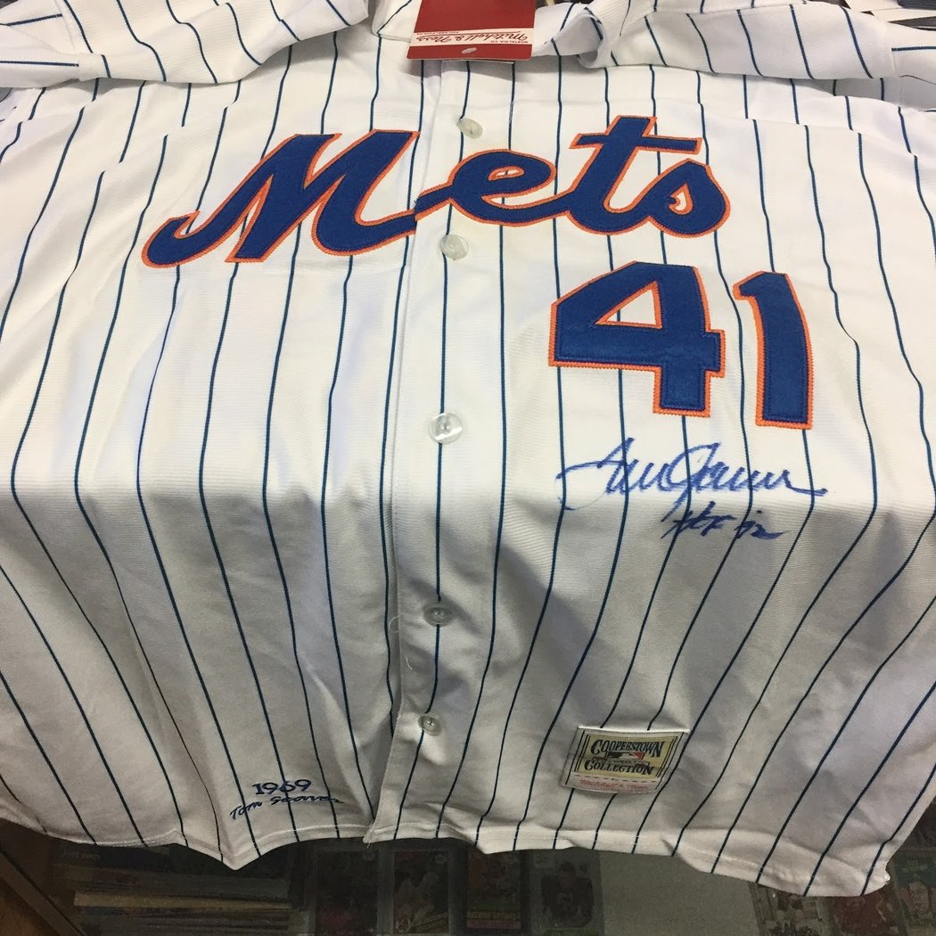 Living Legends Memorabilia and Collectibles, Inc. 1
