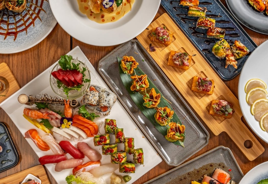 Izakaya Sushi & Lounge 2