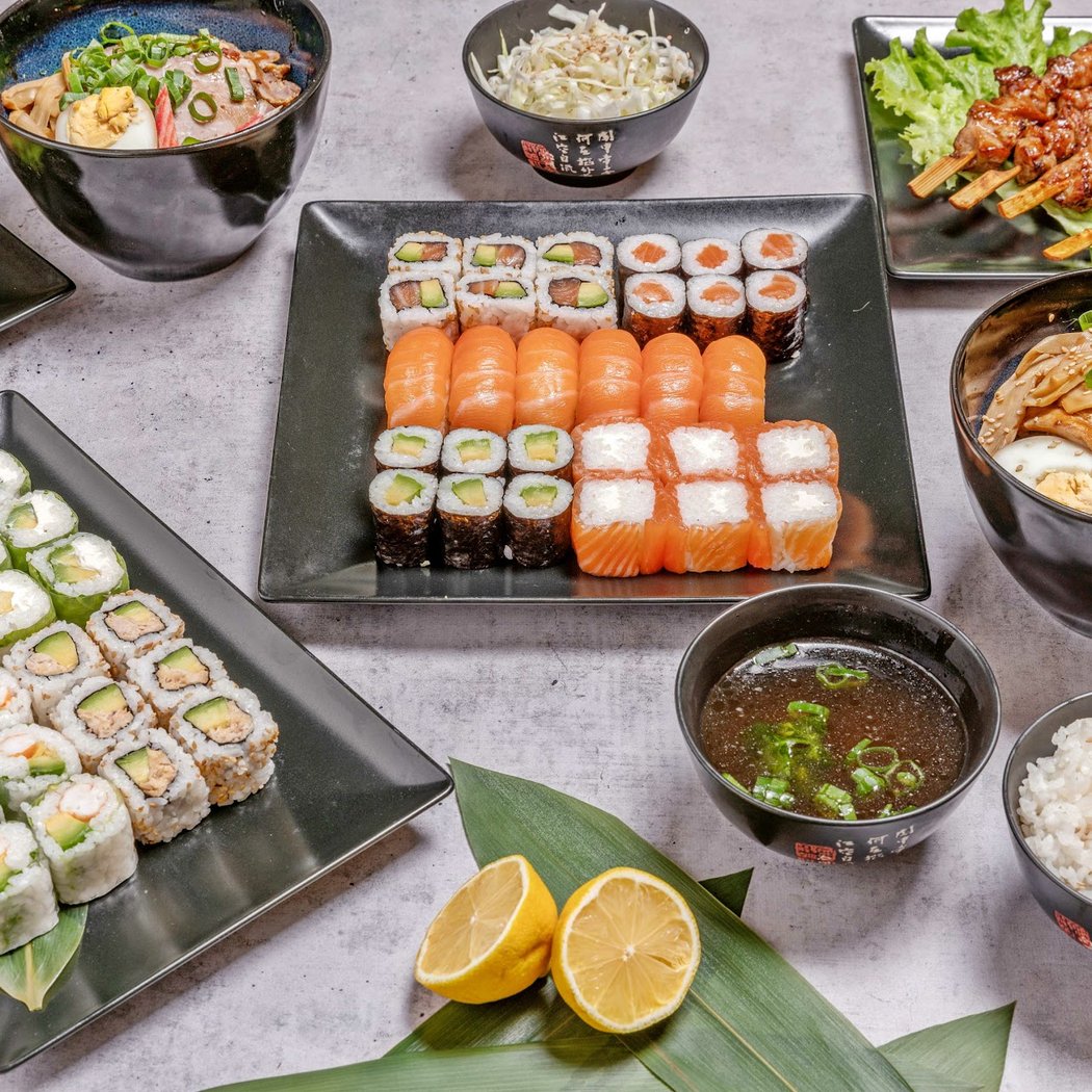 Sushi Gallery Valentine 1